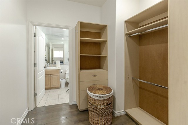 Detail Gallery Image 20 of 27 For 4343 Shadyglade Ave, Studio City,  CA 91604 - 4 Beds | 5 Baths