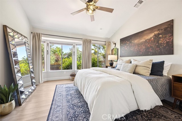 215 Meadowlark Road, Paso Robles CA: https://media.crmls.org/medias/924d0441-3d46-4cde-897f-8d6af156979a.jpg
