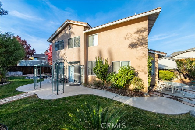 Detail Gallery Image 25 of 29 For 12721 Royal Oak Ct, Yucaipa,  CA 92399 - 4 Beds | 2/1 Baths