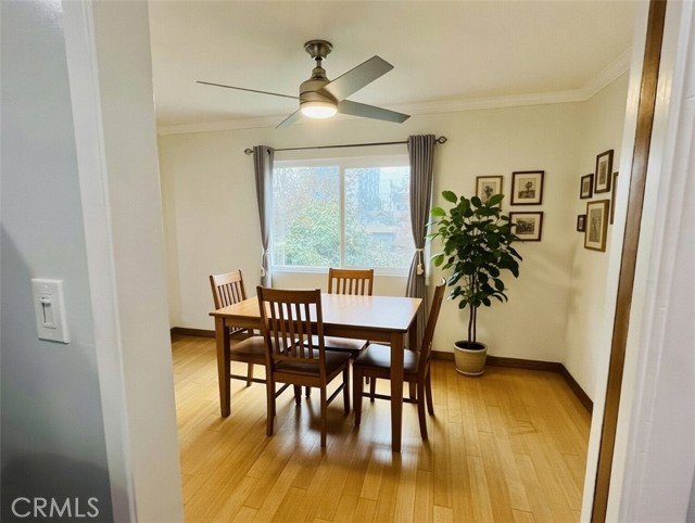 Detail Gallery Image 3 of 8 For 100 Hermosa Ave 3a,  Long Beach,  CA 90802 - 2 Beds | 2 Baths