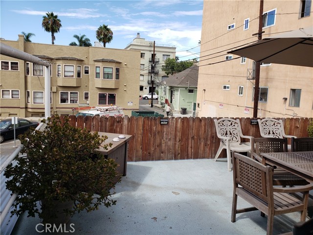 Detail Gallery Image 28 of 31 For 330 Chestnut Ave #6,  Long Beach,  CA 90802 - 1 Beds | 1 Baths