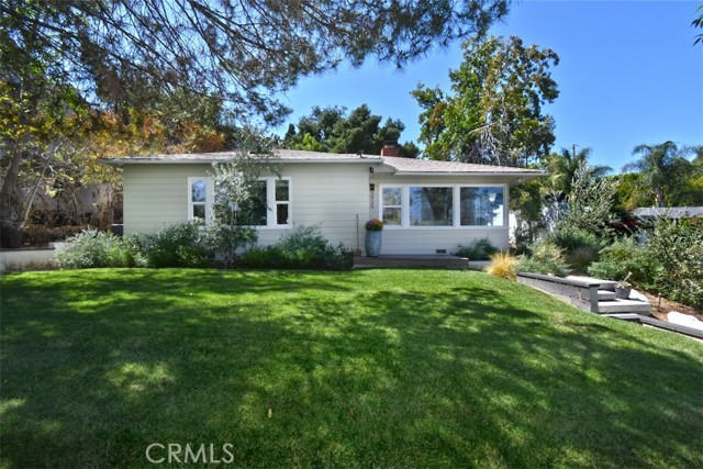 3935 Kentucky Drive, Los Angeles CA: https://media.crmls.org/medias/924e46ec-c160-4f38-866b-83ddd7d6a4c9.jpg