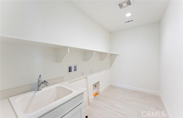 Detail Gallery Image 26 of 44 For 11742 Canoga Dr, Chatsworth,  CA 91311 - 4 Beds | 4/1 Baths