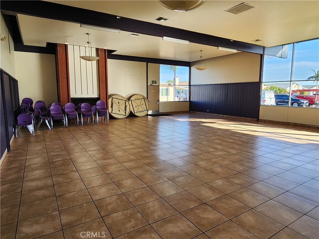 9080 Bloomfield Avenue 237