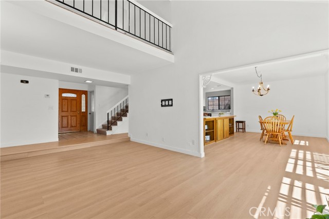 Detail Gallery Image 10 of 60 For 18826 Cabral, Canyon Country,  CA 91351 - 5 Beds | 3 Baths