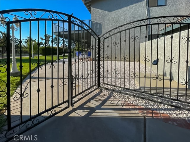 42722 20th W Street, Lancaster CA: https://media.crmls.org/medias/924f6405-8b82-44ac-97b1-4d1fdd365531.jpg