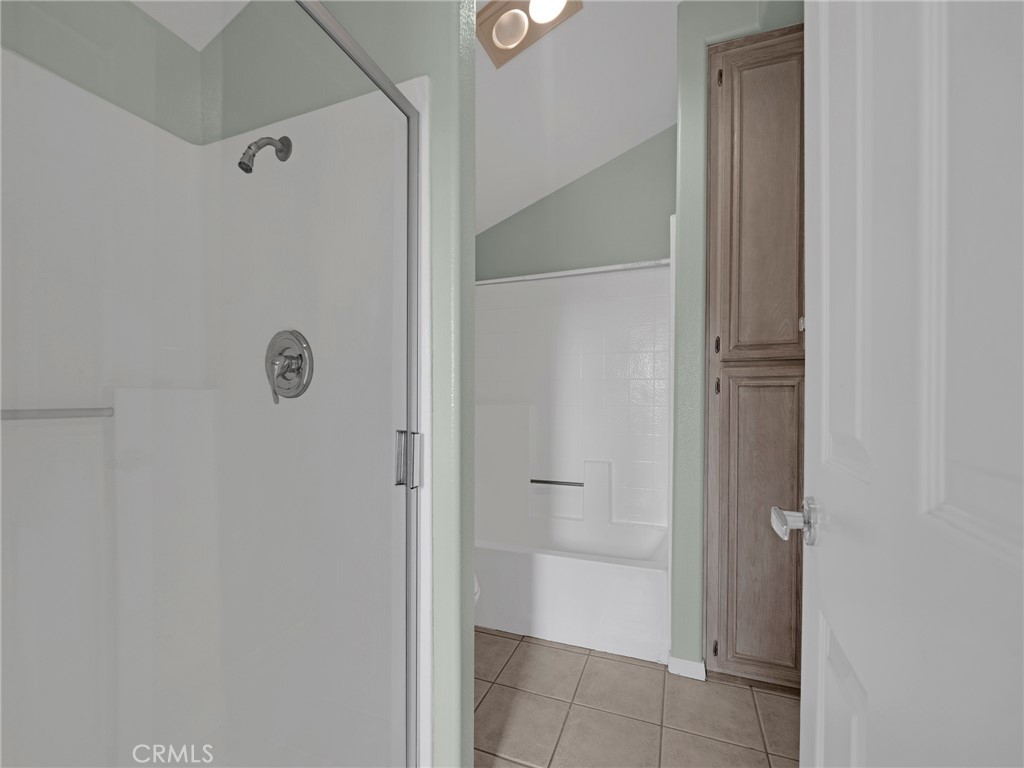 https://media.crmls.org/medias/924f6475-9716-493d-9c07-1213ee686186.jpg?preset=X-Large