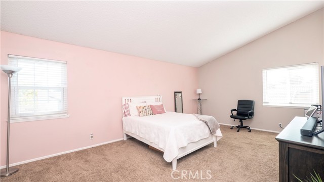 Detail Gallery Image 16 of 21 For 1621 W Newgrove St, Lancaster,  CA 93534 - 4 Beds | 2/1 Baths