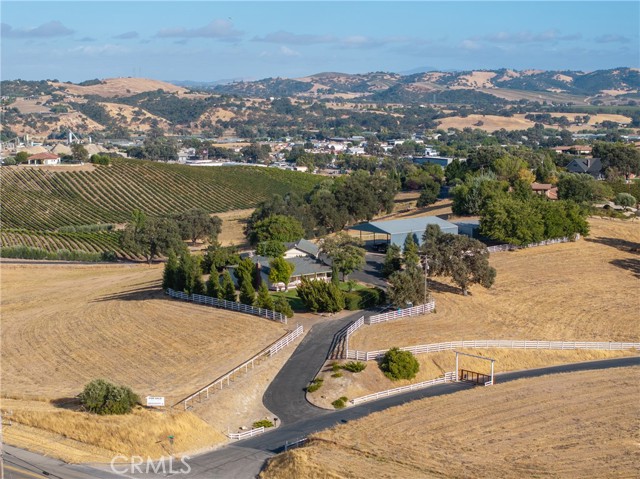 Detail Gallery Image 8 of 75 For 2120 Claassen Ranch Ln, Paso Robles,  CA 93446 - 3 Beds | 2 Baths