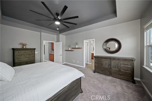 221 Silver Oak Drive, Paso Robles CA: https://media.crmls.org/medias/925239f0-eb3b-471b-8ce5-7cd6a43e5ce3.jpg