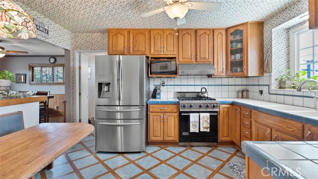 8921 Odessa Avenue photo 8