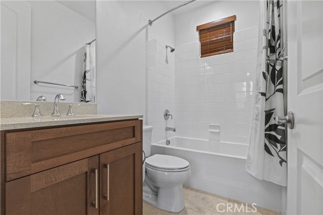 Detail Gallery Image 26 of 69 For 164 Newall, Irvine,  CA 92618 - 4 Beds | 4/1 Baths