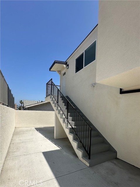Detail Gallery Image 22 of 26 For 7728 Laurel Canyon Blvd, North Hollywood,  CA 91605 - 3 Beds | 2 Baths