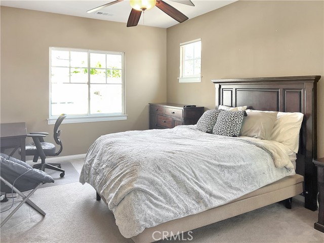 Image 50 of 75 For 13622 Canyon Crest Road