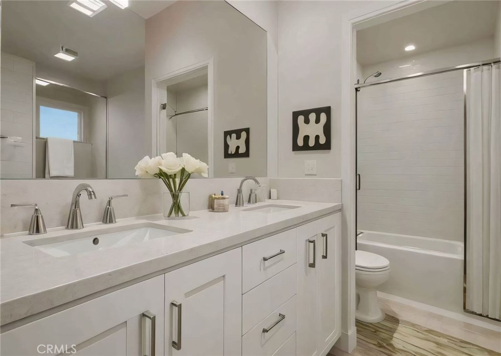 9253b571 E9db 4d1a 85b7 2cd46ae45bf4