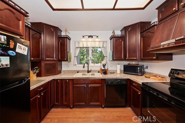 815 Chamois, Crestline, CA 92325