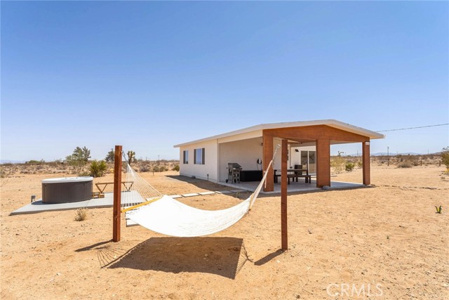 Detail Gallery Image 3 of 44 For 473 Bowman, Landers,  CA 92285 - 2 Beds | 1 Baths