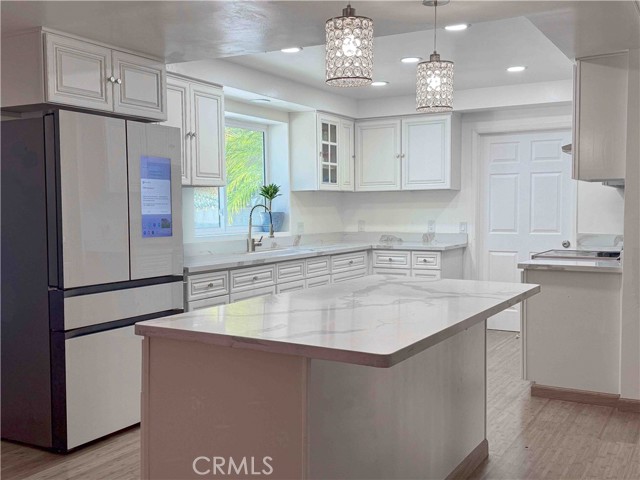 4244 E Addington Drive, Anaheim Hills CA: https://media.crmls.org/medias/925531eb-0f11-4157-bc80-c039b329165d.jpg