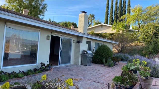 Detail Gallery Image 27 of 35 For 5974 Maury Ave, Woodland Hills,  CA 91367 - 3 Beds | 2 Baths