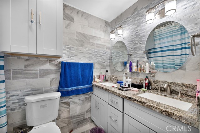 4228 Lewis Street, Oceanside CA: https://media.crmls.org/medias/925689db-1eb6-43ed-8705-77d5a7138abc.jpg