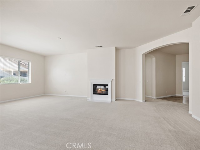 Detail Gallery Image 14 of 38 For 19301 Galloping Hill Rd, Apple Valley,  CA 92308 - 2 Beds | 2/1 Baths