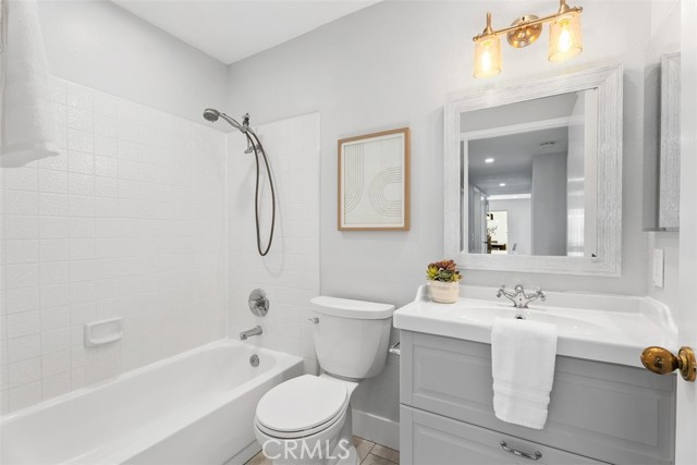 21321 Spruce, Mission Viejo CA: https://media.crmls.org/medias/9257a365-bb2c-43e6-885f-87aa81ddfd2a.jpg