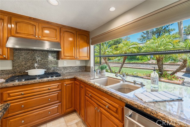 6335 E Smokey Avenue, Orange CA: https://media.crmls.org/medias/9258122f-cc10-44e3-99de-483b8c75de9a.jpg