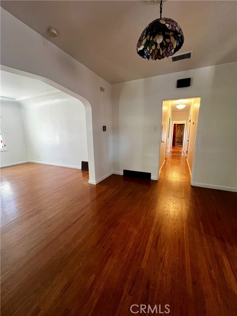 484 W 25th Street, San Bernardino CA: https://media.crmls.org/medias/92586f1b-9a71-44dc-ade8-ab1d600e9ea0.jpg