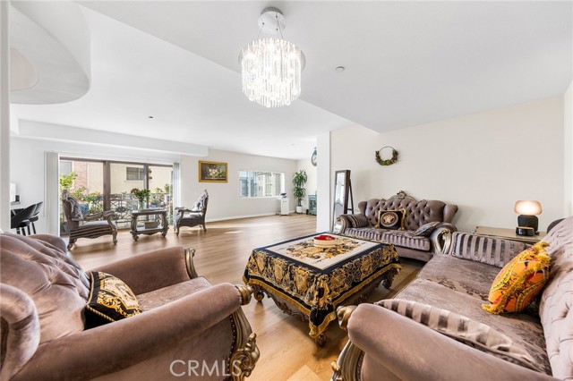 Detail Gallery Image 3 of 10 For 600 N Atlantic Blvd #516,  Monterey Park,  CA 91754 - 3 Beds | 2/1 Baths