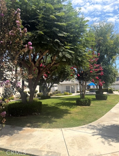 810 West Compton, 29