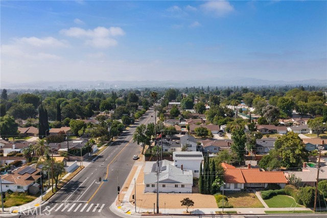 8245 Shoup Avenue, West Hills CA: https://media.crmls.org/medias/925ac993-c0ee-483b-850d-0f46e0530571.jpg