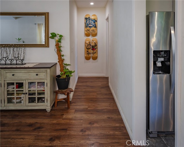 Detail Gallery Image 7 of 25 For 10773 Redmont Ave, Tujunga,  CA 91042 - 2 Beds | 2 Baths