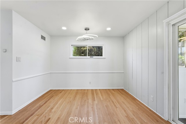 Detail Gallery Image 24 of 35 For 9207 Whitaker Ave, Northridge,  CA 91343 - 4 Beds | 2 Baths