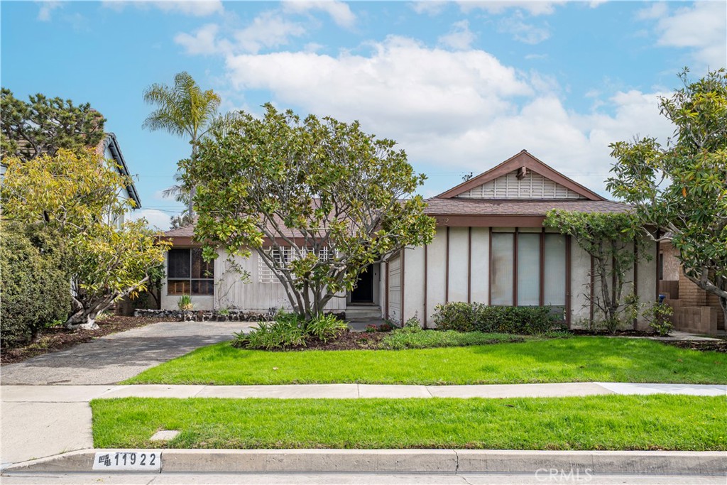 11922 Paseo Bonita