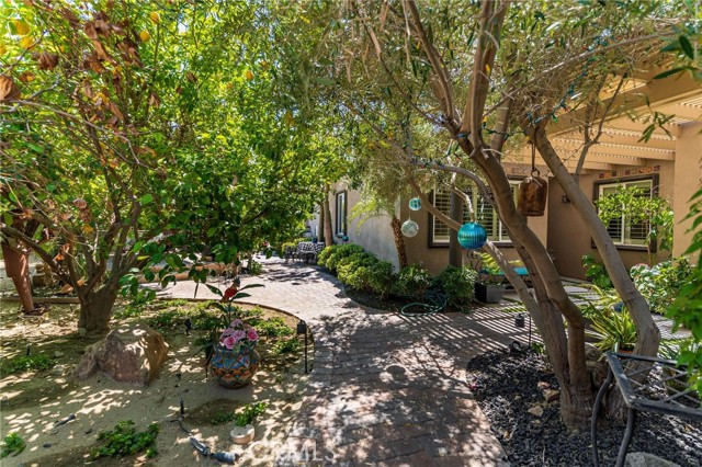 Detail Gallery Image 11 of 45 For 40518 Corte Placitas, Palm Desert,  CA 92260 - 4 Beds | 3/1 Baths