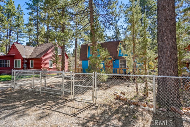 Detail Gallery Image 3 of 35 For 964 Michael Ave, Big Bear City,  CA 92314 - 2 Beds | 2 Baths