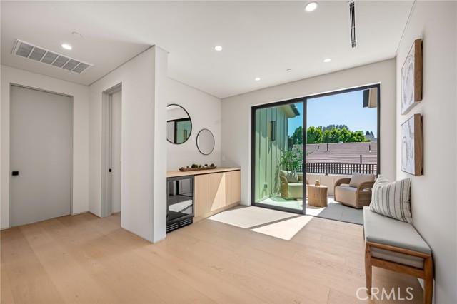 Detail Gallery Image 40 of 56 For 16728 Morrison St, Encino,  CA 91436 - 7 Beds | 6/1 Baths