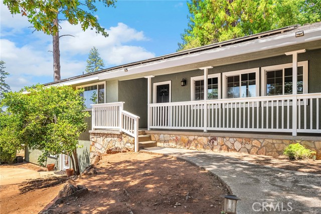 Detail Gallery Image 9 of 67 For 520 Fir St., Paradise,  CA 95969 - 5 Beds | 3/1 Baths