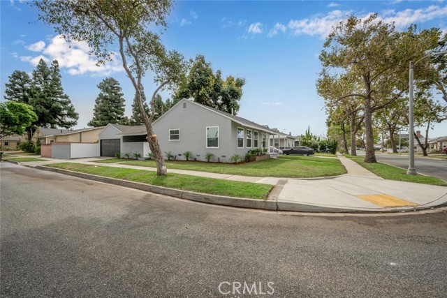 Detail Gallery Image 2 of 38 For 5744 Castana Ave, Lakewood,  CA 90712 - 3 Beds | 1 Baths