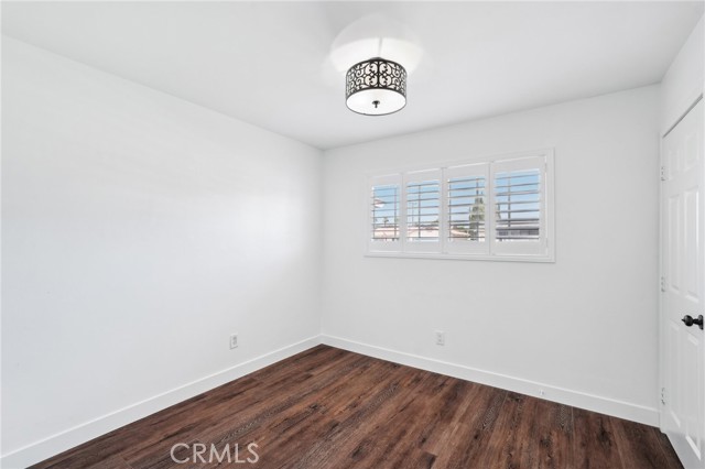 Detail Gallery Image 13 of 18 For 1762 Bern Dr, Corona,  CA 92882 - 4 Beds | 2 Baths