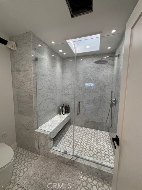 5533 Edward E Horton Lane, Encino CA: https://media.crmls.org/medias/92608f81-3424-4c64-8baa-51c36139d35a.jpg