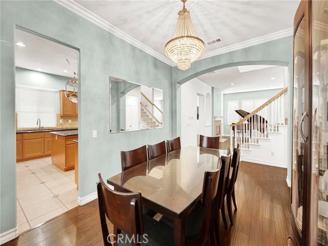 Detail Gallery Image 17 of 43 For 28346 Linda Vista, Canyon Country,  CA 91387 - 6 Beds | 3 Baths