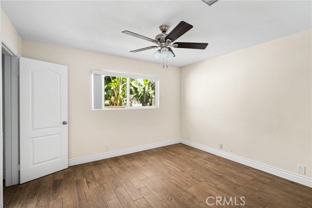 Detail Gallery Image 27 of 49 For 1033 Linden Pl, Costa Mesa,  CA 92627 - 4 Beds | 2/1 Baths