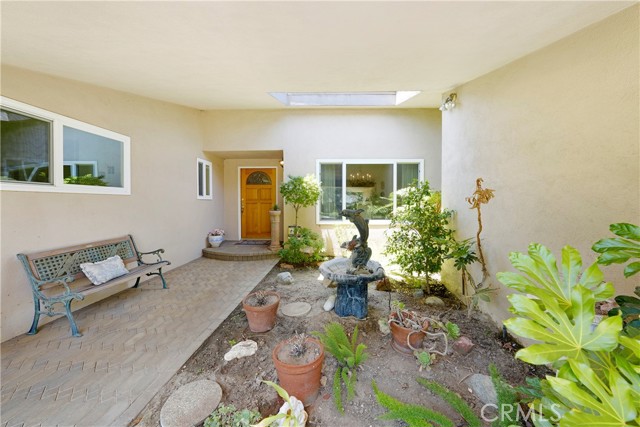 Detail Gallery Image 9 of 32 For 13011 Barto Dr, Granada Hills,  CA 91344 - 5 Beds | 3 Baths