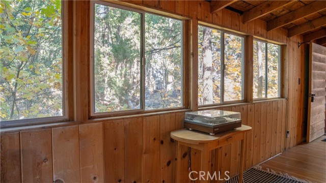 Detail Gallery Image 12 of 48 For 25201 Fern Valley Rd, Idyllwild,  CA 92549 - 1 Beds | 1 Baths