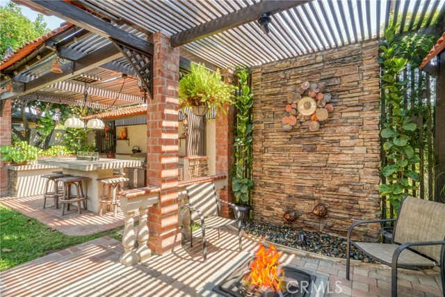 Detail Gallery Image 40 of 59 For 19120 Hartland St, Reseda,  CA 91335 - 5 Beds | 3 Baths