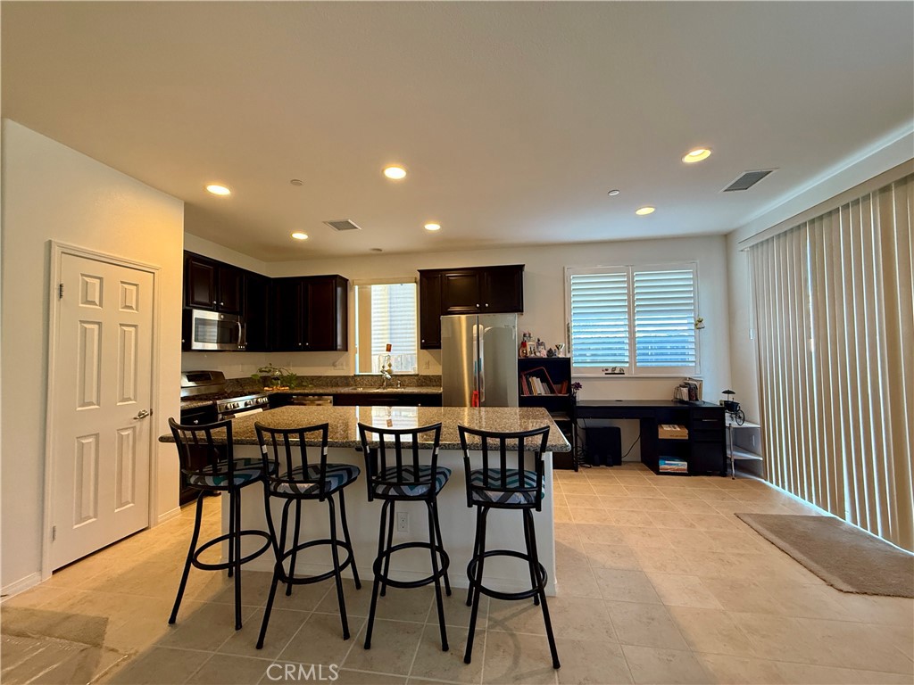 MLS #SW25115397 img 2