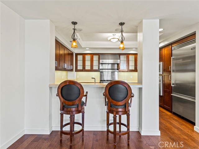 Detail Gallery Image 5 of 55 For 920 Granite Dr #213,  Pasadena,  CA 91101 - 2 Beds | 2/1 Baths