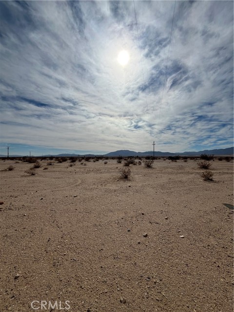 3256 Falderman Avenue, 29 Palms CA: https://media.crmls.org/medias/92634755-107c-497d-b0d2-2e3fed92c203.jpg
