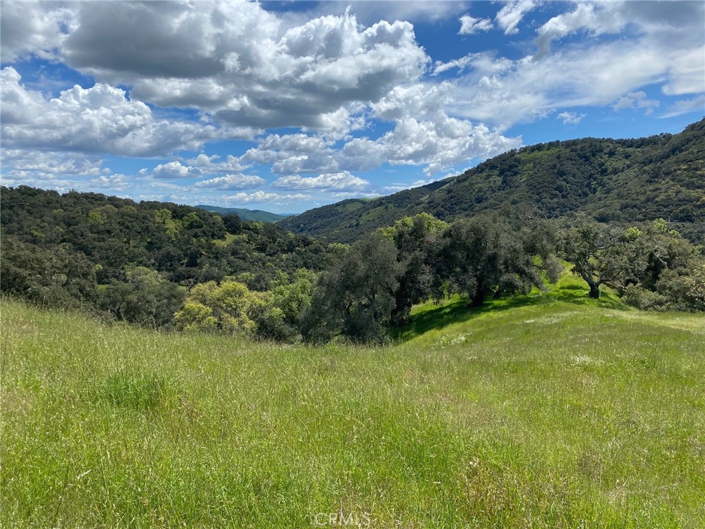 https://media.crmls.org/medias/9263af2a-cae1-4036-b159-fe3b5da7a54d.jpg?preset=X-Large